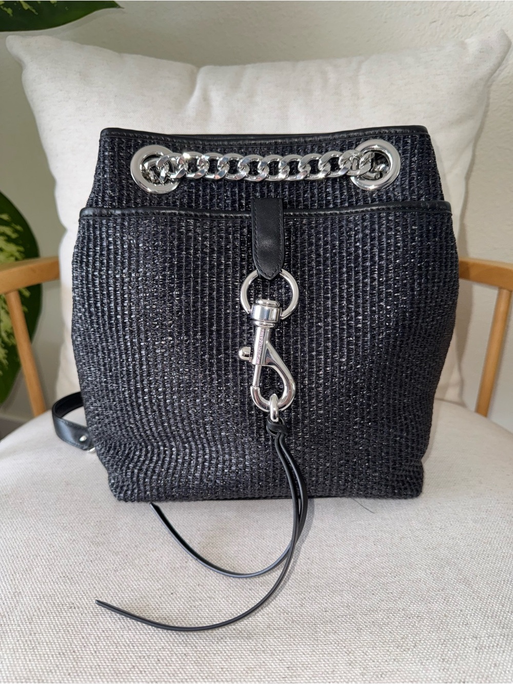 NWT Rebecca Minkoff Edie Large Black Woven Straw Bucket Shoulder Bag Purse New - Picture 4 of 17